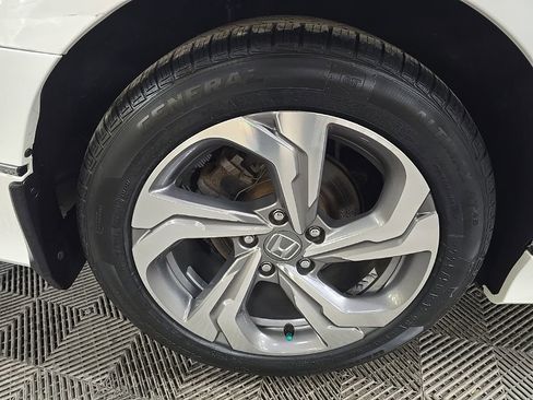 Used 2018 Honda Accord EX-L image 14