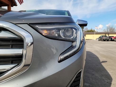 Used 2018 GMC Terrain SLT image 23