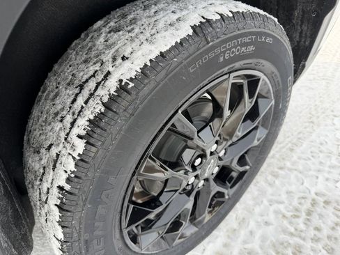 New 2026 Chevrolet Traverse LT w/ Midnight/Sport Edition image 12