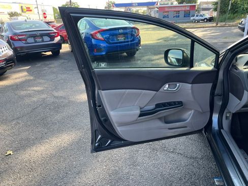 Used 2012 Honda Civic Hybrid Sedan image 11