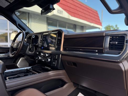 Used 2025 Ford F350 King Ranch AWD/4WD image 49