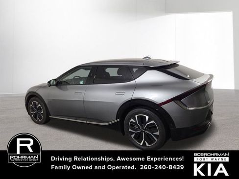 Certified 2022 Kia EV6 Wind w/ Wind Technology Package image 11