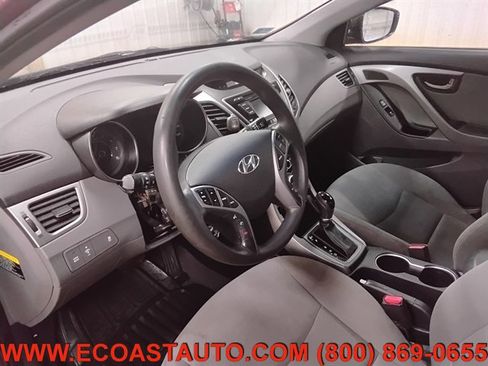 Used 2015 Hyundai Elantra SE w/ Option Group 02 image 11