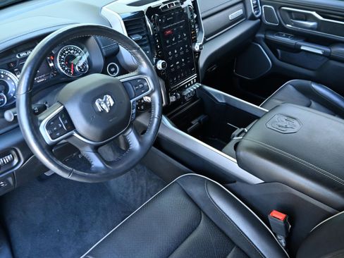 Used 2020 RAM 1500 Laramie AWD/4WD image 14