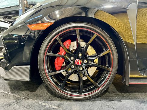 Used 2019 Honda Civic Type R image 24