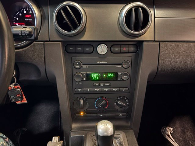 Used 2007 Ford Mustang Shelby GT500 RWD image 18