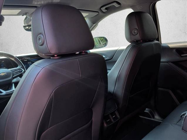 Used 2025 Chevrolet Equinox LT w/ Convenience Package II FWD image 17