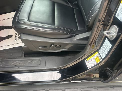 Used 2025 Ford Bronco Outer Banks w/ Sasquatch Package image 19