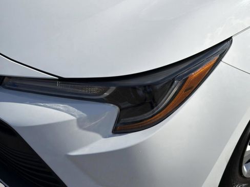 Used 2023 Toyota Corolla LE FWD image 17
