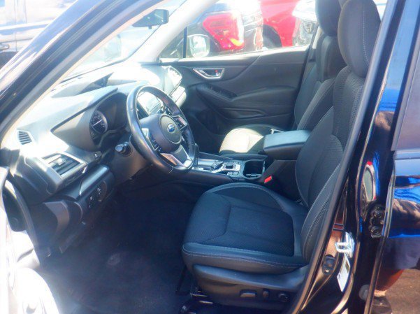 Used 2023 Subaru Forester Premium AWD/4WD image 9