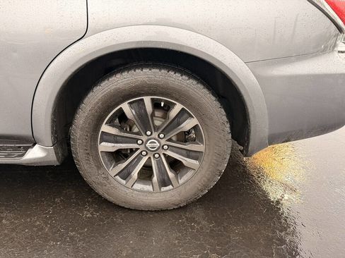 Used 2018 Nissan Armada Platinum image 25
