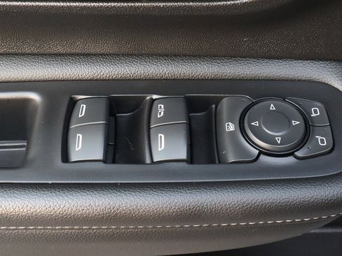 Used 2024 GMC Terrain SLE image 14