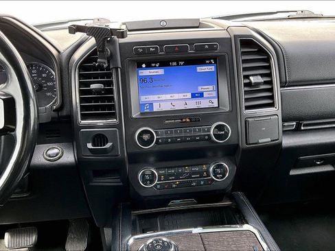 Used 2019 Ford Expedition Max Limited image 8