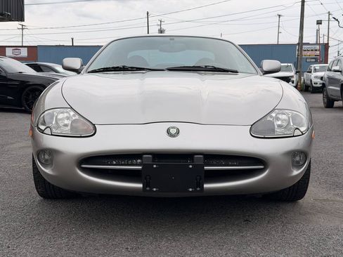 Used 1998 Jaguar XK8 Coupe RWD image 2