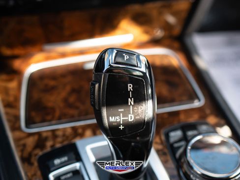 Used 2014 BMW 750Li xDrive image 34