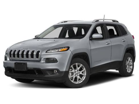 Used 2015 Jeep Cherokee Latitude FWD image 1