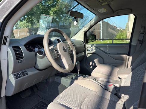 Used 2019 Nissan Frontier SV RWD image 11