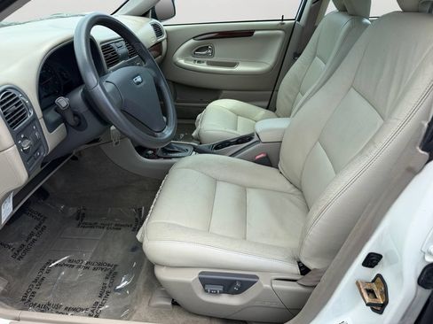 Used 2003 Volvo S40 FWD image 16