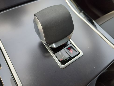 New 2026 Land Rover Range Rover Velar Dynamic SE image 23