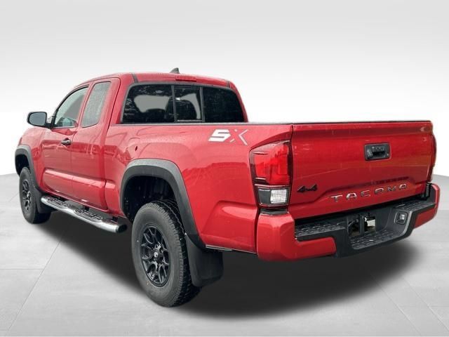 Used 2020 Toyota Tacoma SR w/ SX Package AWD/4WD image 3