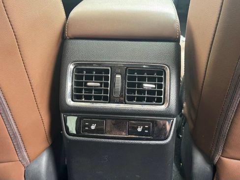 Used 2017 Subaru Outback 2.5i Touring w/ Popular Package #5A AWD/4WD image 12