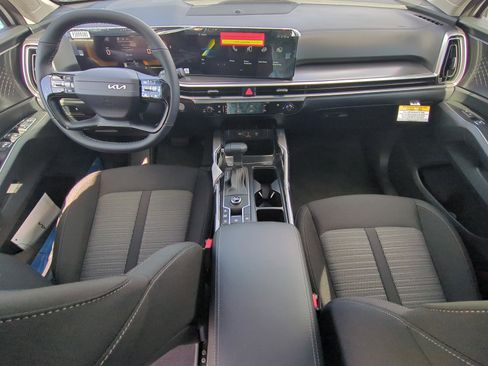 New 2026 Kia Sorento LX image 12