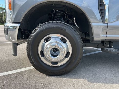 Used 2026 Ford F350 XLT image 48
