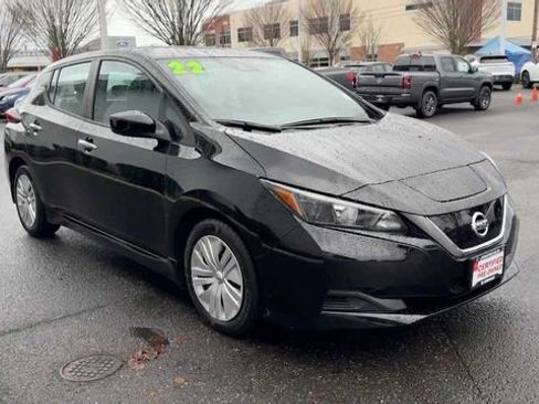 Certified 2022 Nissan Leaf S image 5