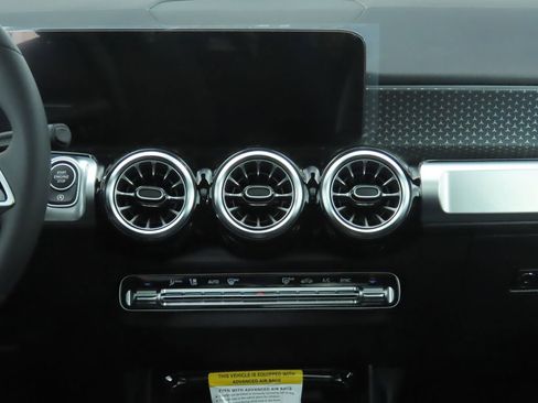 Certified 2025 Mercedes-Benz GLB 250 GLB 250 image 14