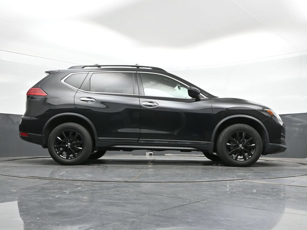 Used 2017 Nissan Rogue SV w/ Midnight Edition AWD/4WD image 28