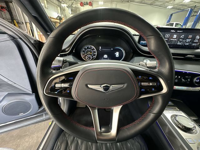 Used 2022 Genesis GV70 3.5T Sport w/ Sport Advanced Package AWD/4WD image 15