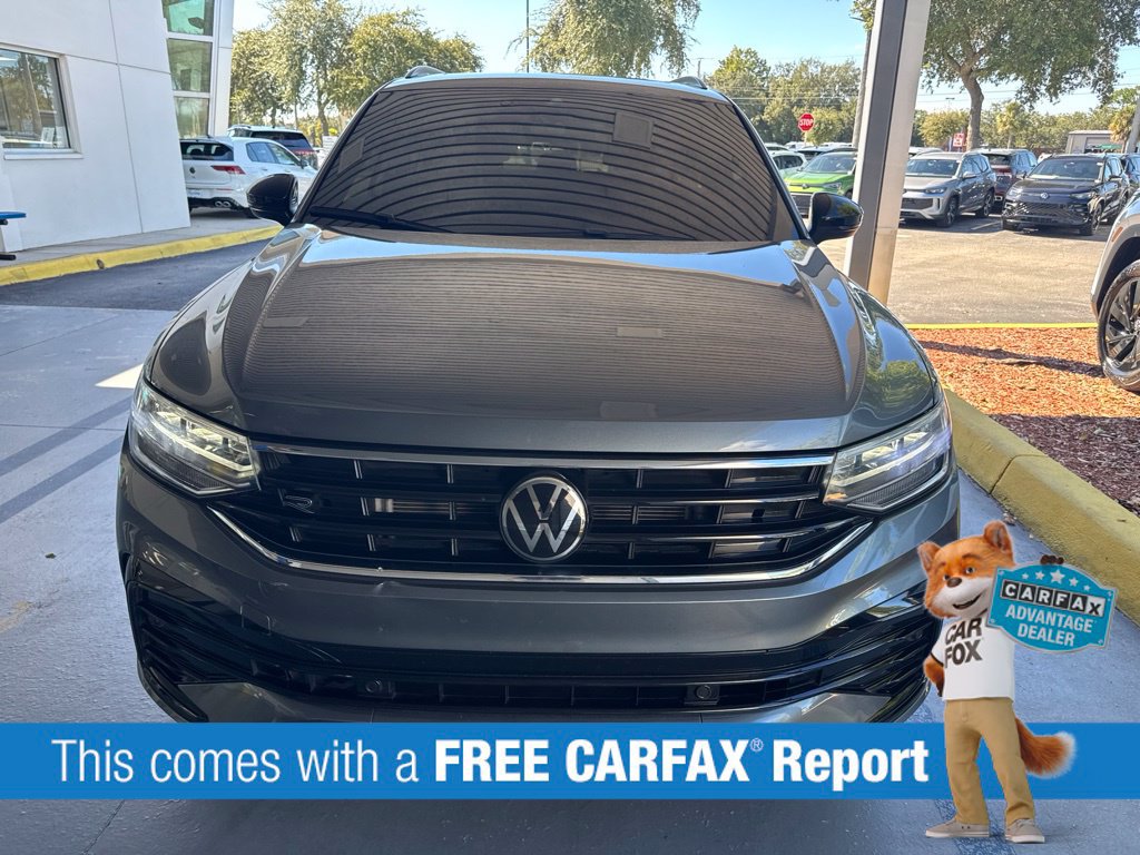 Used 2024 Volkswagen Tiguan SE R-Line FWD image 2