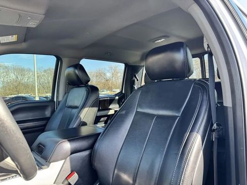 Used 2020 Ford F150 Lariat image 11