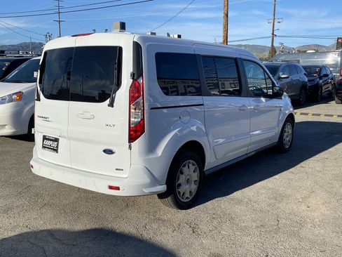 Used 2015 Ford Transit Connect XLT image 6