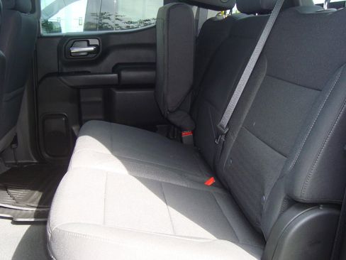 Used 2022 Chevrolet Silverado 1500 Custom image 18