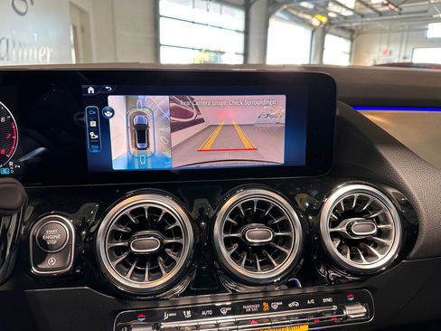 Certified 2025 Mercedes-Benz GLA 250 4MATIC image 11