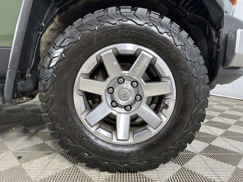 Used 2014 Toyota FJ Cruiser 4WD w/ Upgrade Package image 9