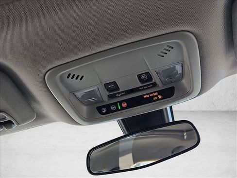 Used 2022 Chevrolet Malibu LT FWD image 21