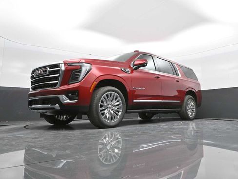 New 2025 GMC Yukon XL Elevation image 32