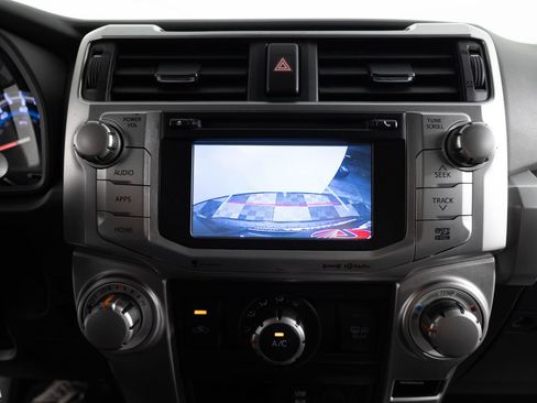 Used 2019 Toyota 4Runner SR5 AWD/4WD image 37