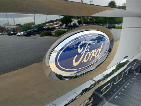 Used 2019 Ford F250 Lariat w/ Lariat Ultimate Package image 30