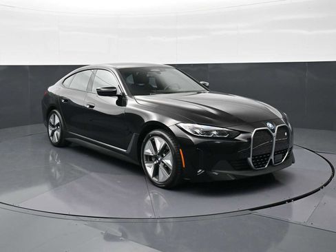 Certified 2023 BMW i4 eDrive35 RWD image 3