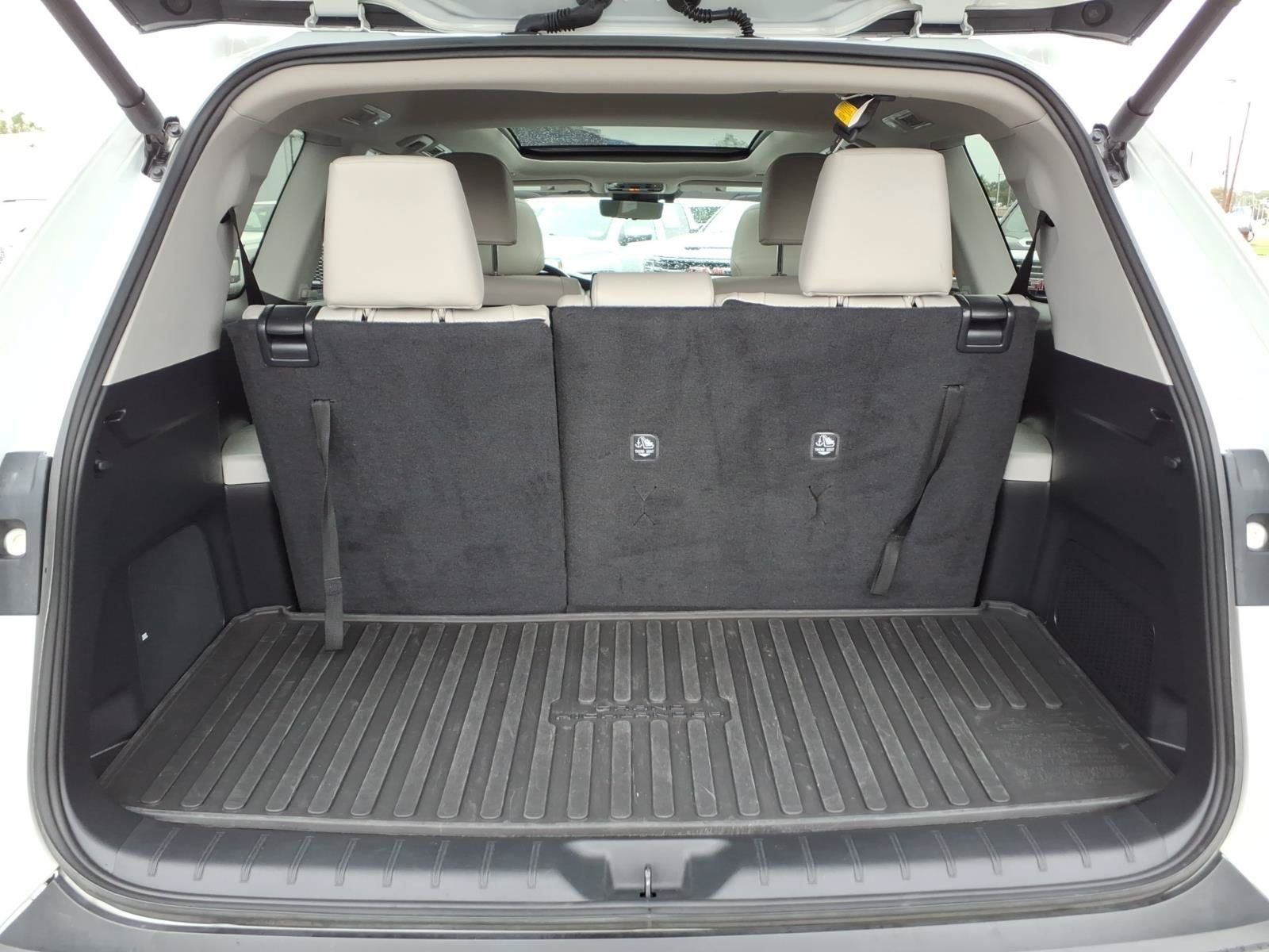 Used 2024 Toyota Grand Highlander AWD image 27