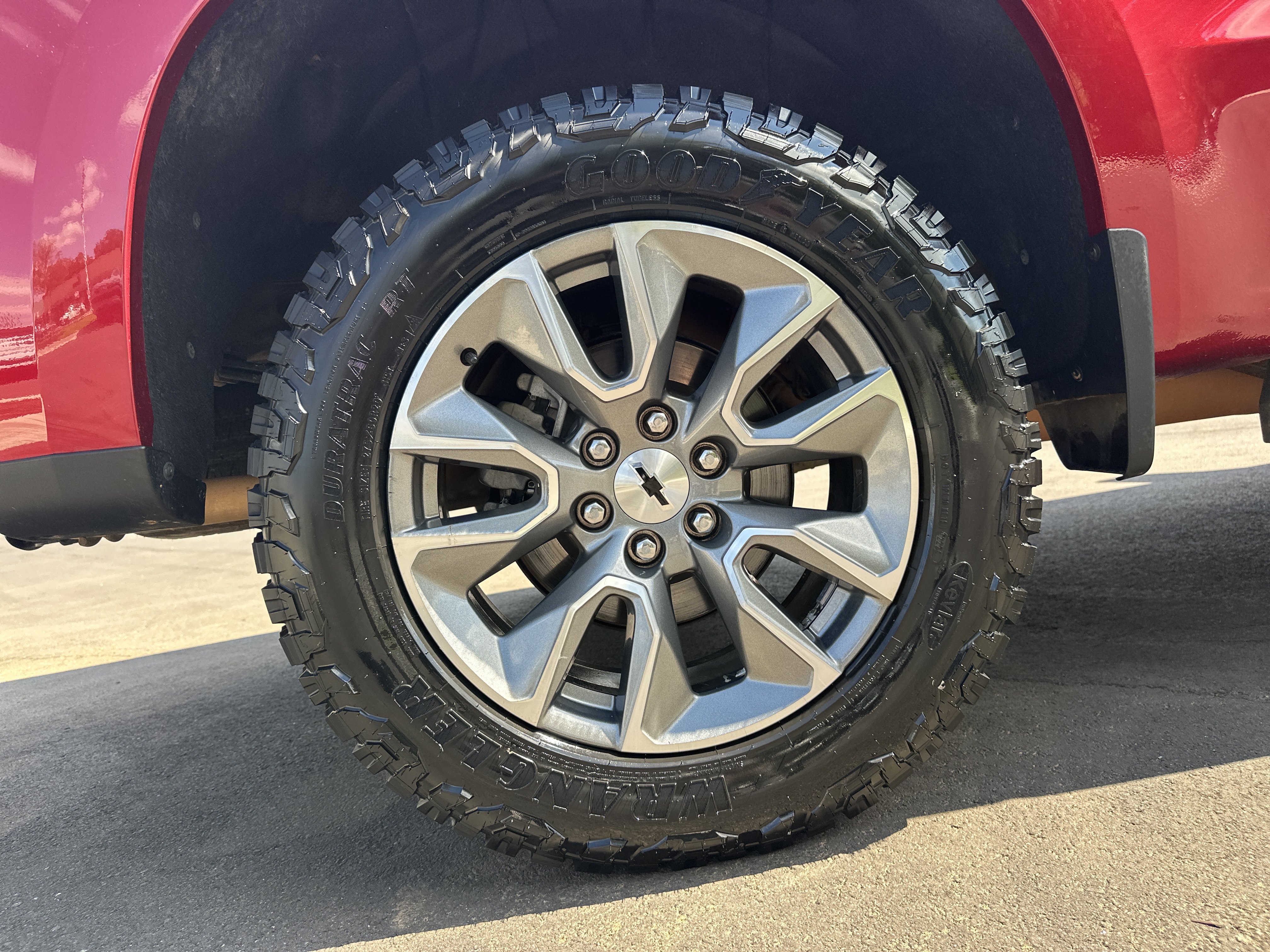 Used 2022 Chevrolet Silverado 1500 RST w/ Safety Package AWD/4WD image 18