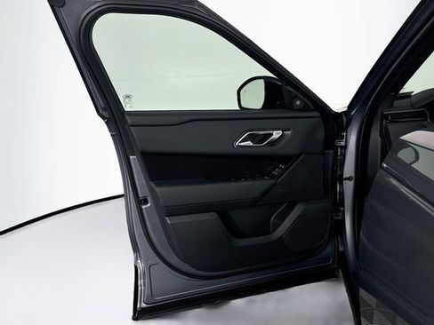 Used 2026 Land Rover Range Rover Velar Dynamic SE image 11