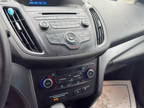 Used 2018 Ford Escape SE image 13