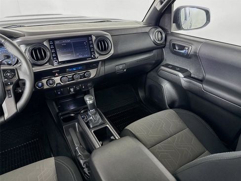 Used 2023 Toyota Tacoma TRD Sport image 21
