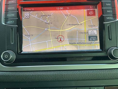 Used 2016 Volkswagen Tiguan SE AWD/4WD image 11