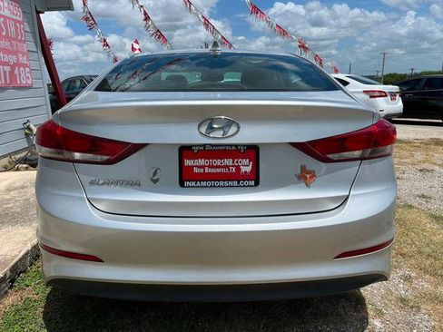 Used 2017 Hyundai Elantra Value Edition w/ Cargo Package FWD image 6