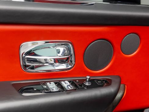 Certified 2020 Rolls-Royce Cullinan AWD/4WD image 27